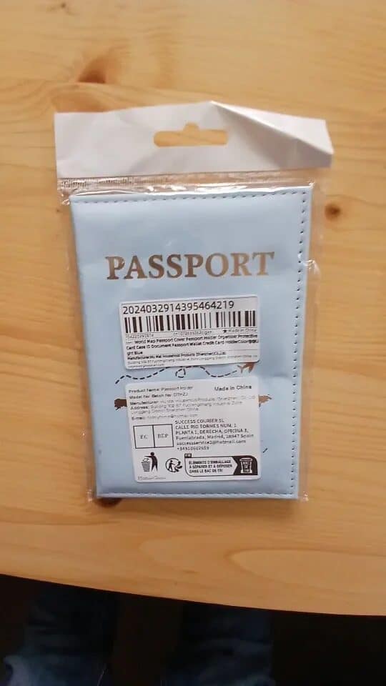 Rodusuite Slim World Map Passport Wallet photo review
