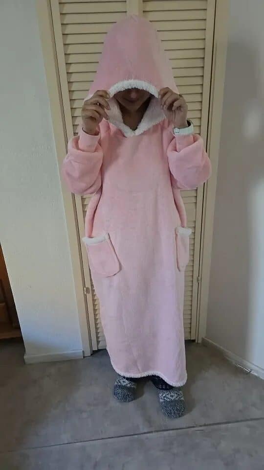 Rodusuite Ultra Cozy Blanket Hoodie photo review